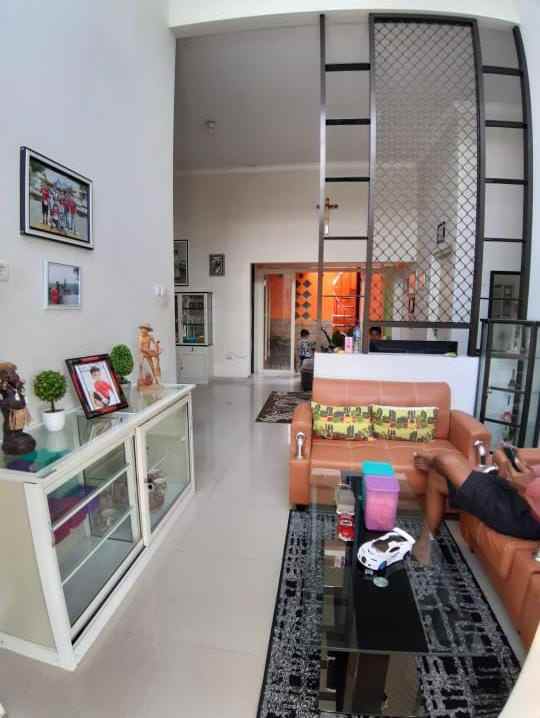 dijual rumah villa puncak tidar