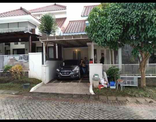 dijual rumah villa puncak tidar