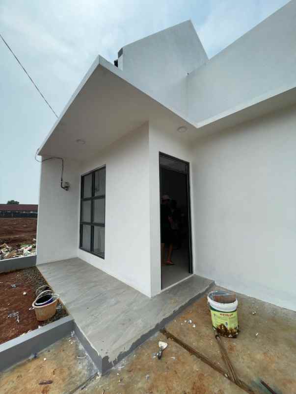 dijual rumah waru parung kabupaten bogor