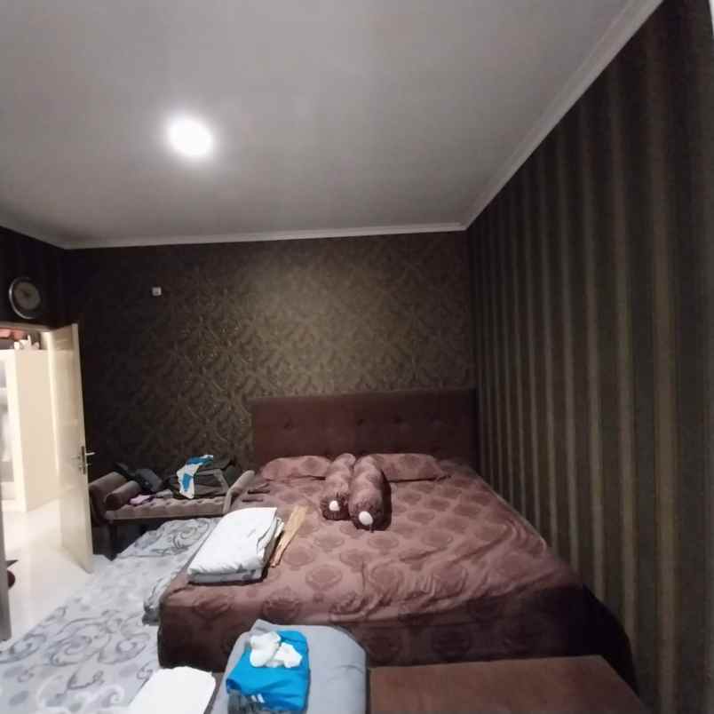 dijual rumah west covina kota wisata