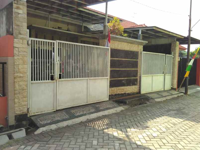 dijual rumah wonorejo