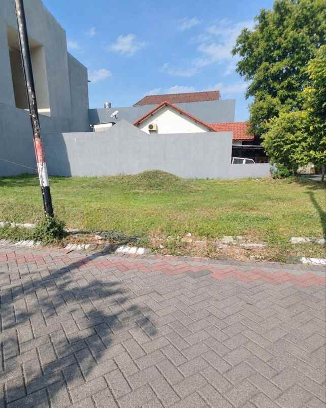 dijual tanah boulevard babatan pratama