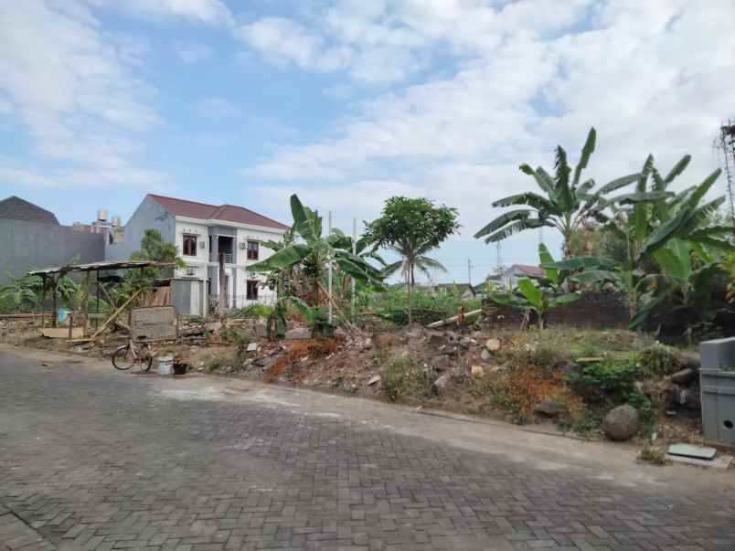 dijual tanah perumahan merapi regency