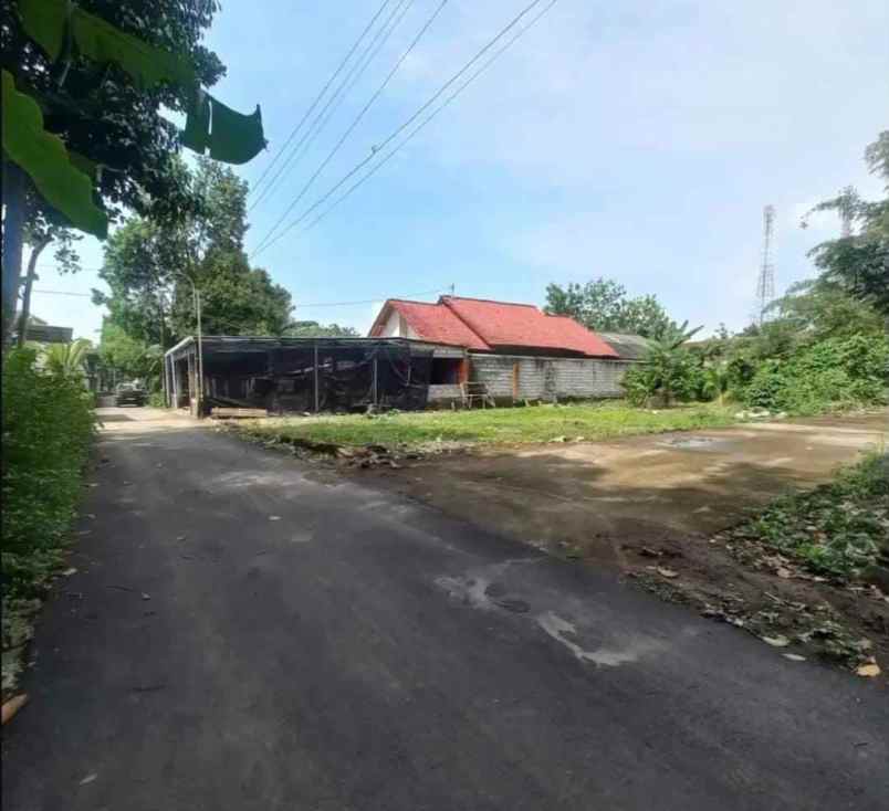 dijual tanah seyegan