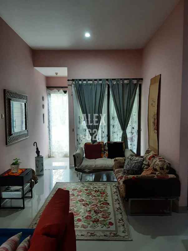 dijual townhouse cirendeu lakeside