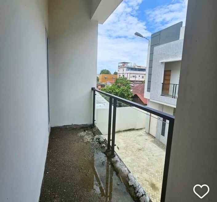 dijual villa jalan anom pahlawan