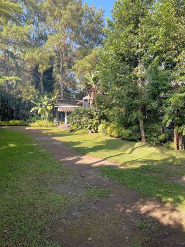 dijual villa jalan sersan bajuri