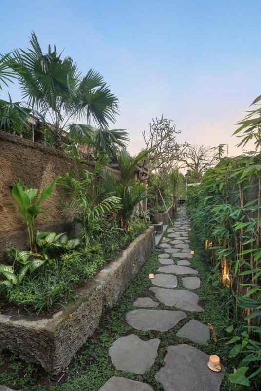 dijual villa joglo lokasi gianyar