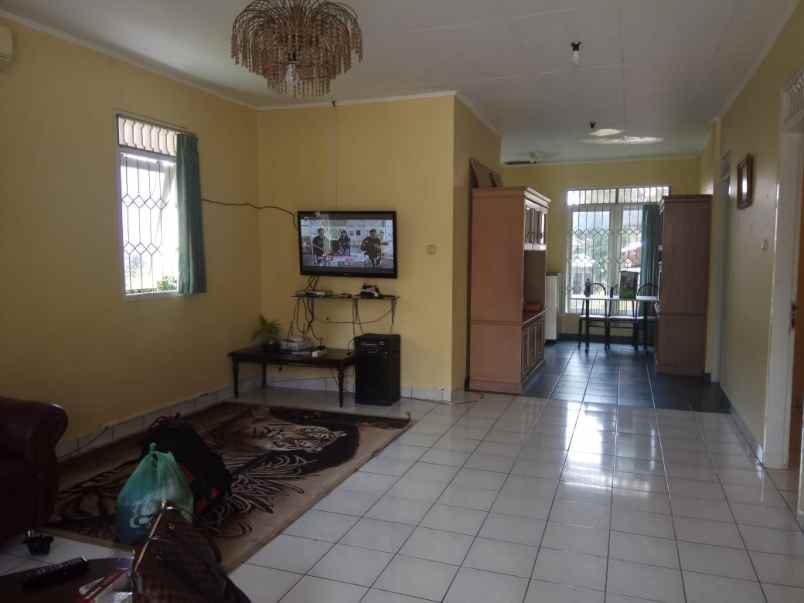 dijual villa vila kota bunga cipanas