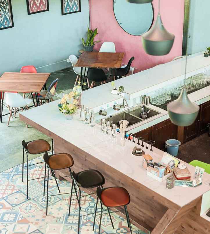 disewakan gedung cafe furniture dan peralatan cafe