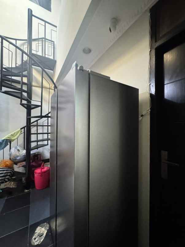 disewakan rumah babatan pantai