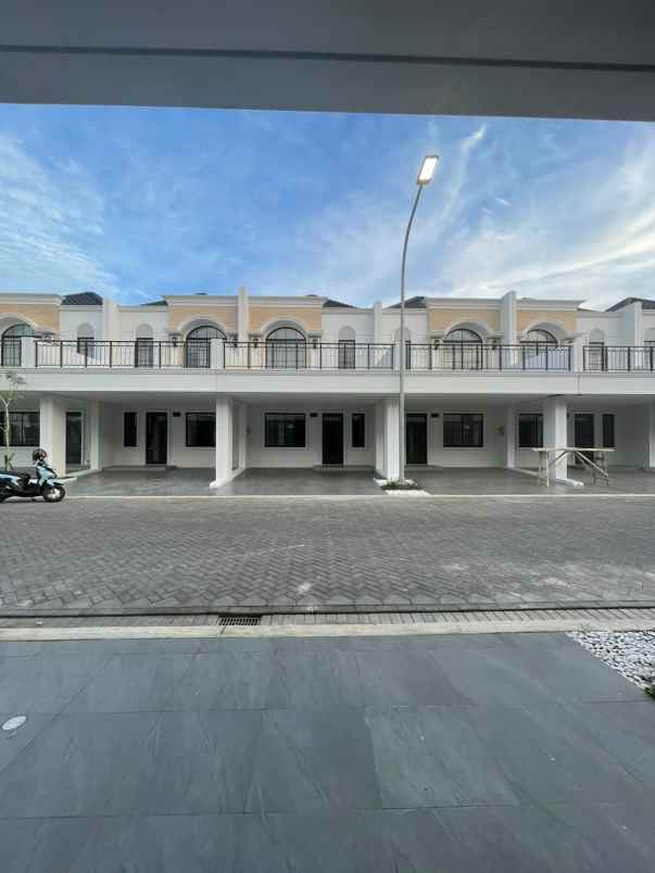 disewakan rumah bukit nirmala pik2
