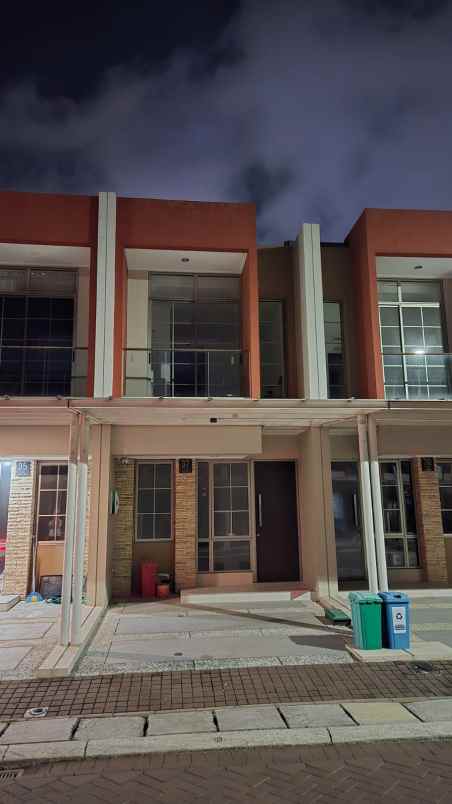 disewakan rumah cluster miami pik2