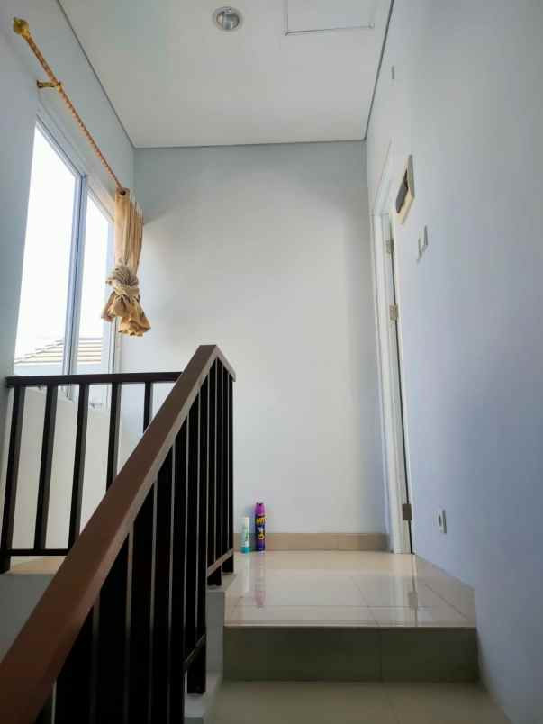 disewakan rumah cluster yarra jakarta