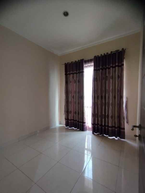disewakan rumah discovery bintaro