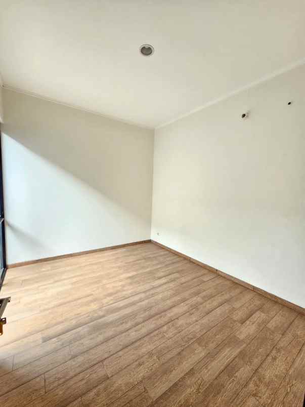 disewakan rumah eldora suvarna sutera