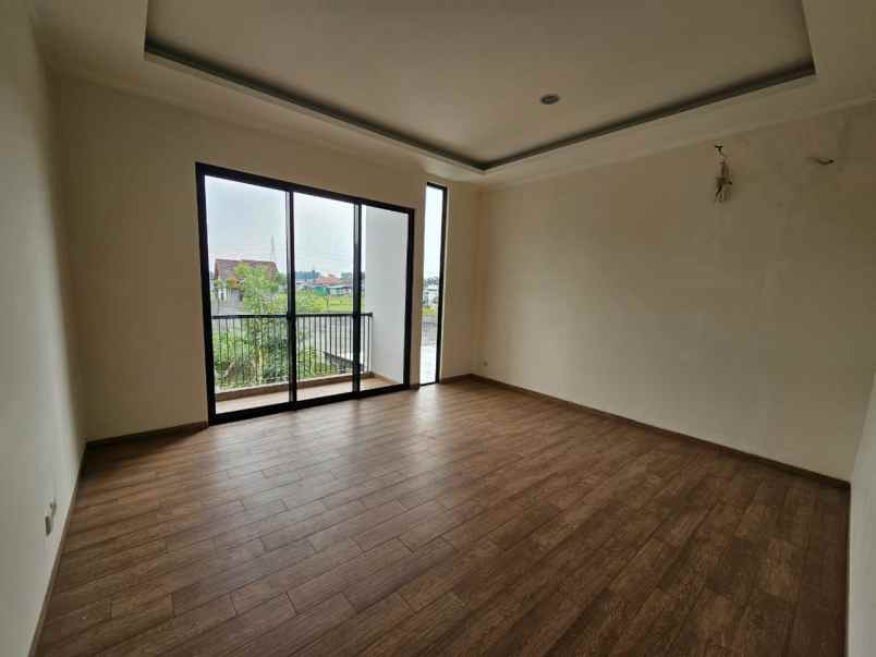 disewakan rumah eldora suvarna sutera