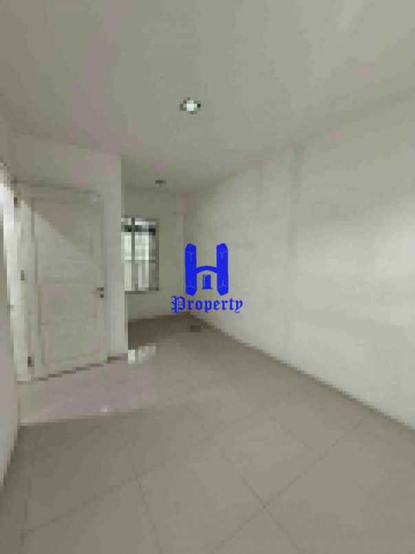 disewakan rumah komplek mutiara residence