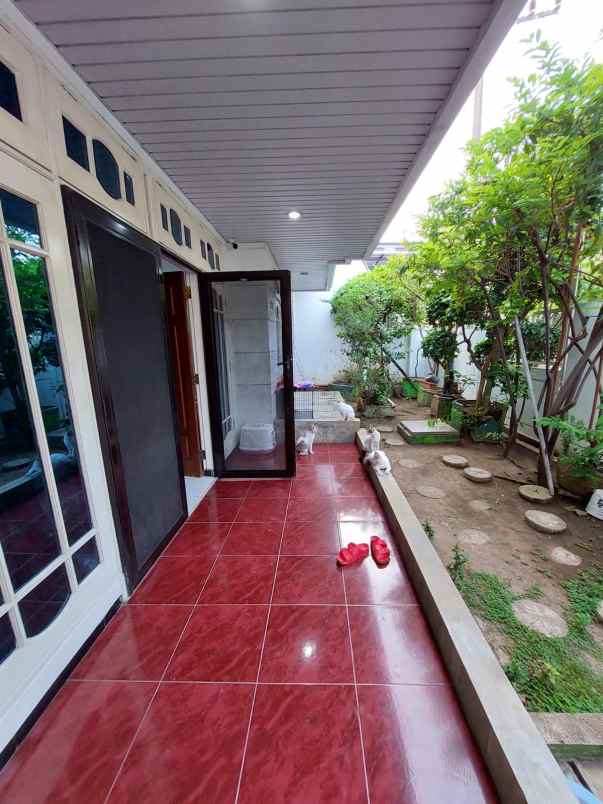 disewakan rumah nirwana eksekutif