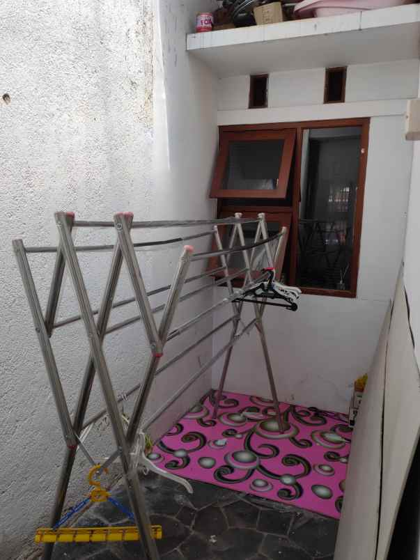 disewakan rumah semi furnish selaras cihanjuang