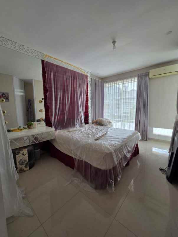 disewakan rumah siap huni pakuwon indah mansion pf