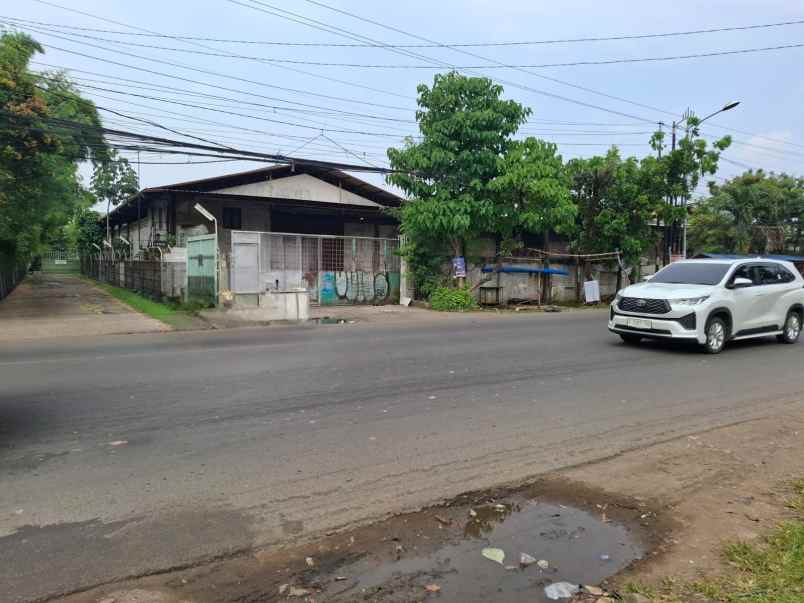 gudang luas jalan raya narogong bantar gebang bekasi