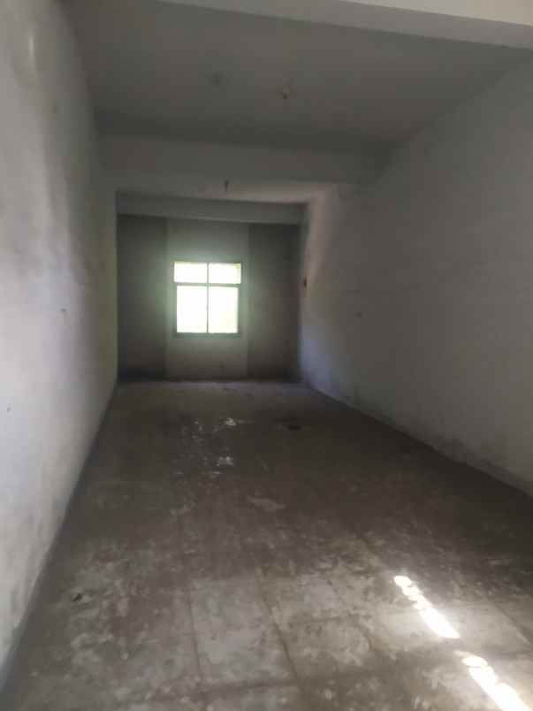 jual lelang ruko 3 lantai di makassar