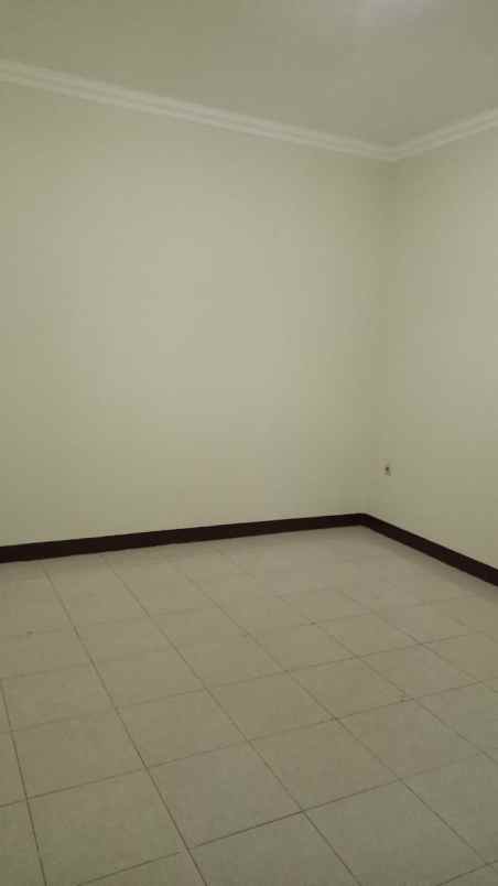 jual murah rumah tanah luasdi tangerang