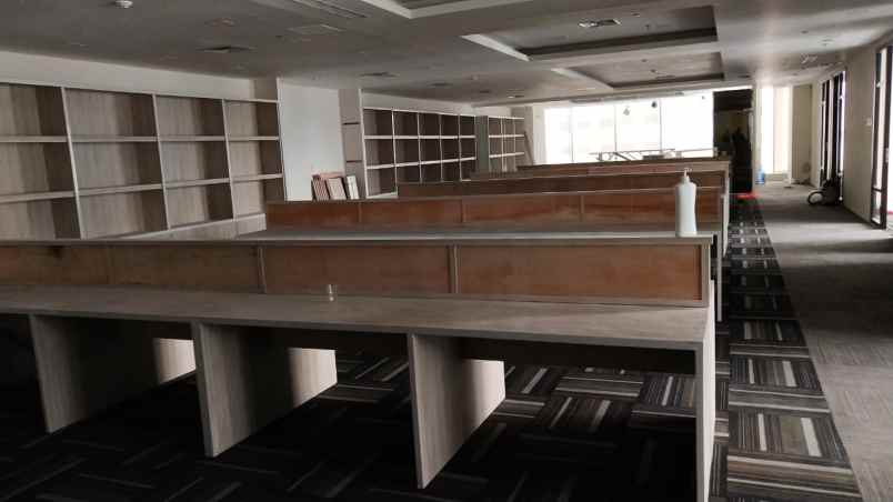 jual ruang kantor sahid sudirman semi furnished