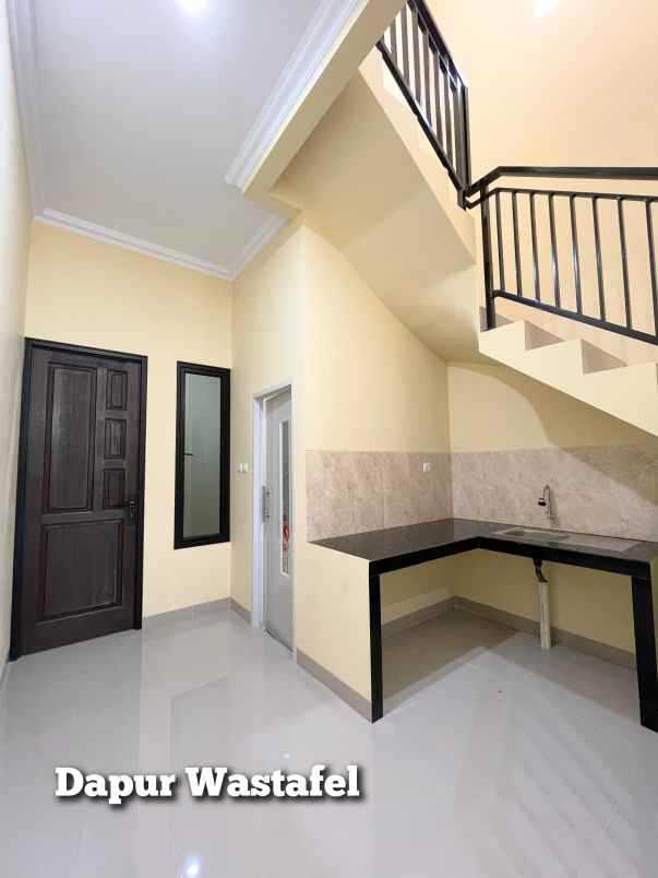 jual rumah baru 2 lantai