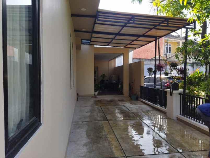 jual rumah komplek di vila dago benda baru