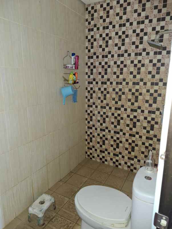 jual rumah komplek di vila dago benda baru