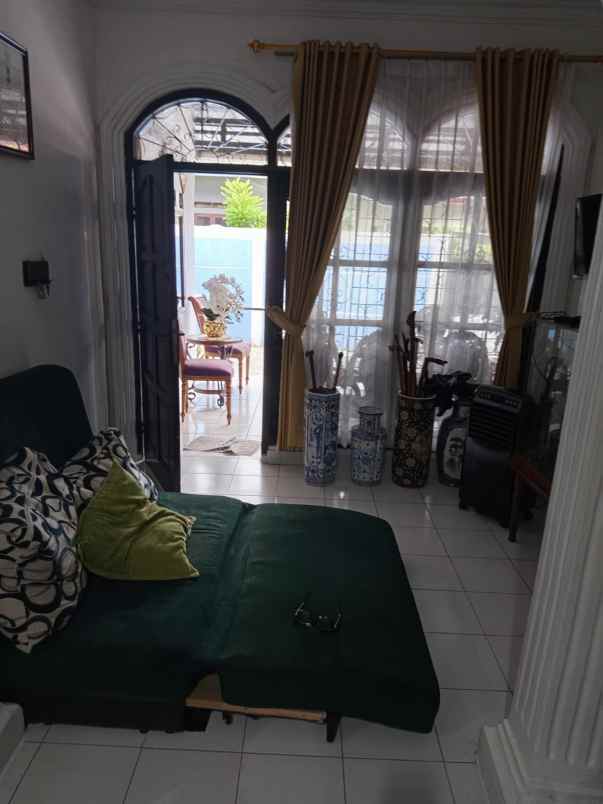 jual rumah modern classic