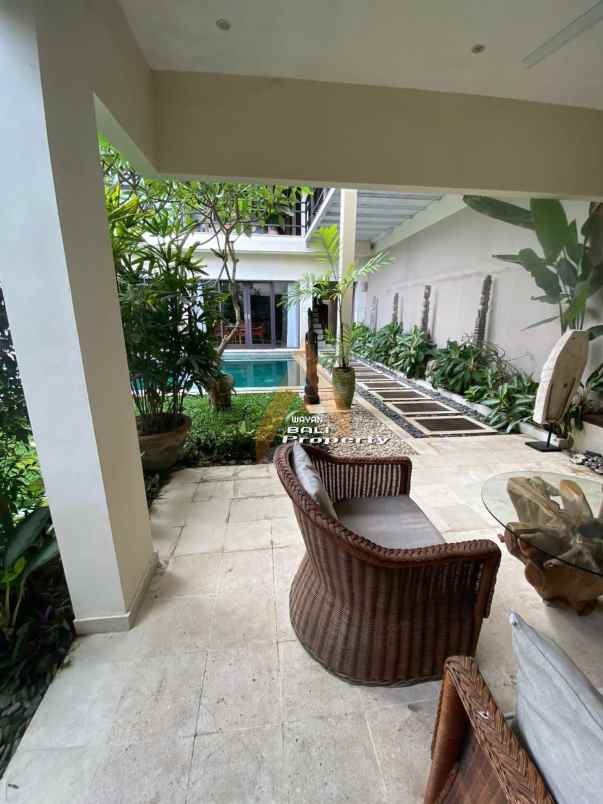 jual villa mewah dekat pantai sanur