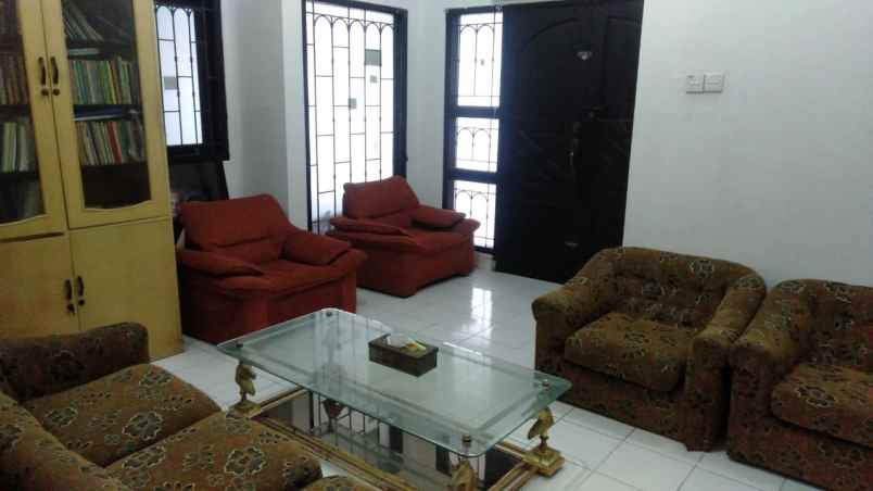 kost mampang pela