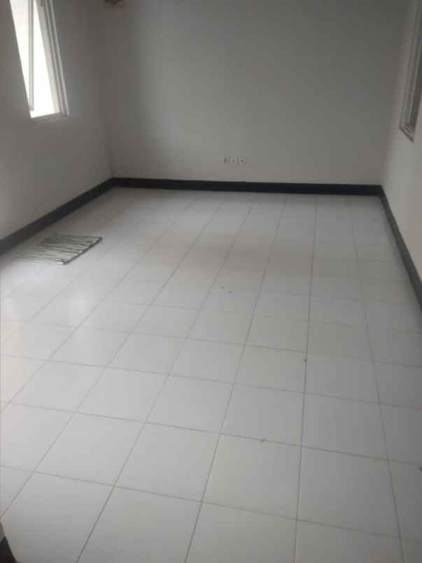 metland transyogie rumah siap huni