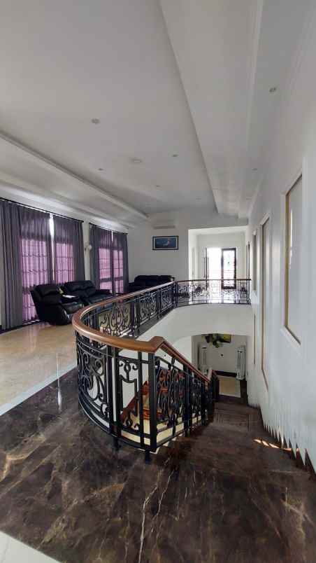 on sale rumah luxury puri anjasmoro semarangq