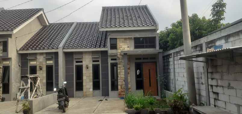 over kredit 70jt rumah di graha indah citayam bogor