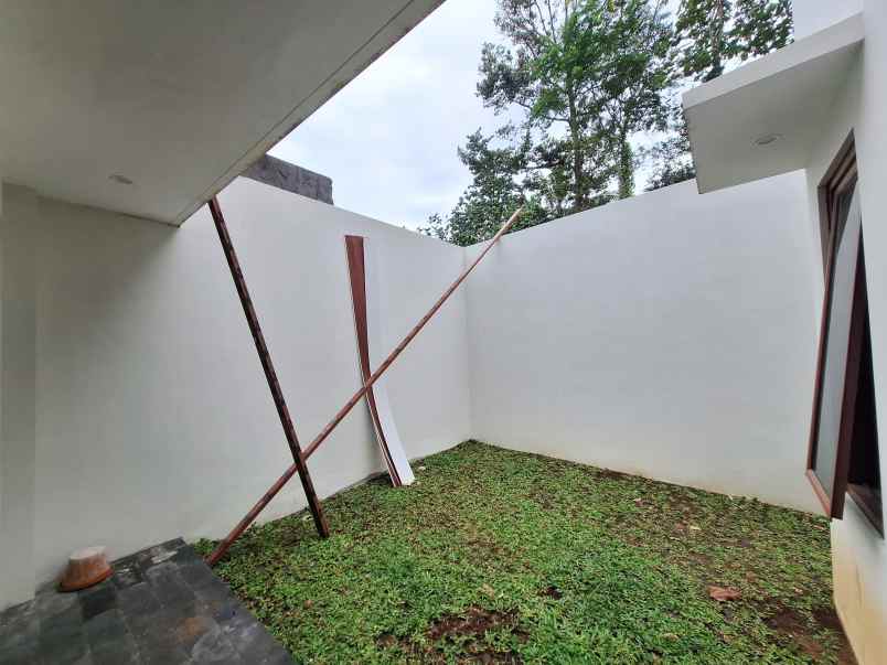 puri ulun danu rumah etnik modern di mertoyudan