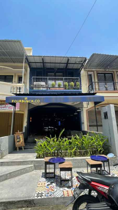 ruko ex cafe nirwana executive hadap utara shm