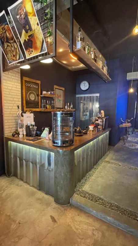 ruko ex cafe nirwana executive hadap utara shm