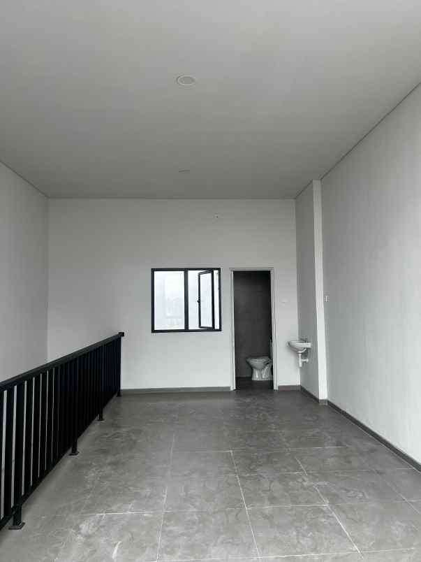 ruko grand easten 3 lantai area timur surabaya