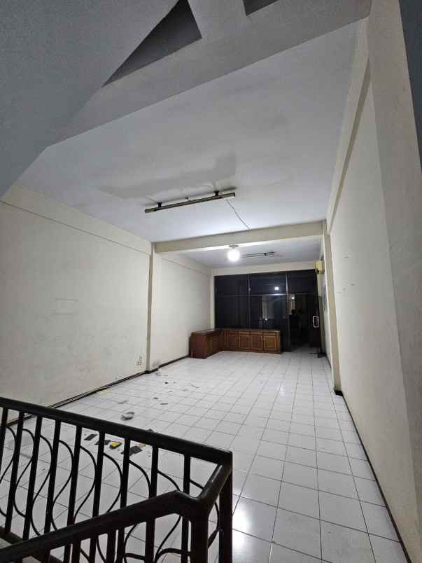 ruko raya jemursari sby selatan nol jalan langka