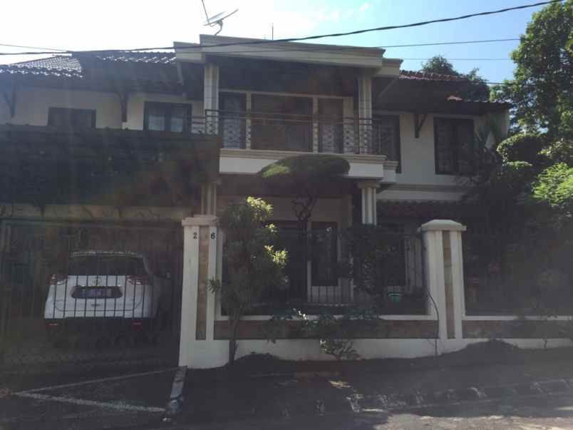 rumah 2 lantai 6 kamar di komplek taman yasmin bogor