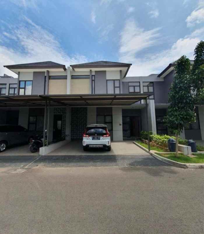 rumah 2 lantai di cluster cherry ville grand wisata