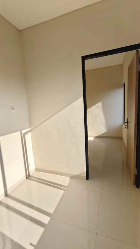 rumah 2 lantai free biaya biaya di cemorokandang