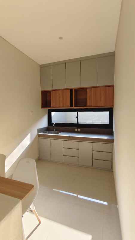rumah 2 lantai free biaya biaya di cemorokandang