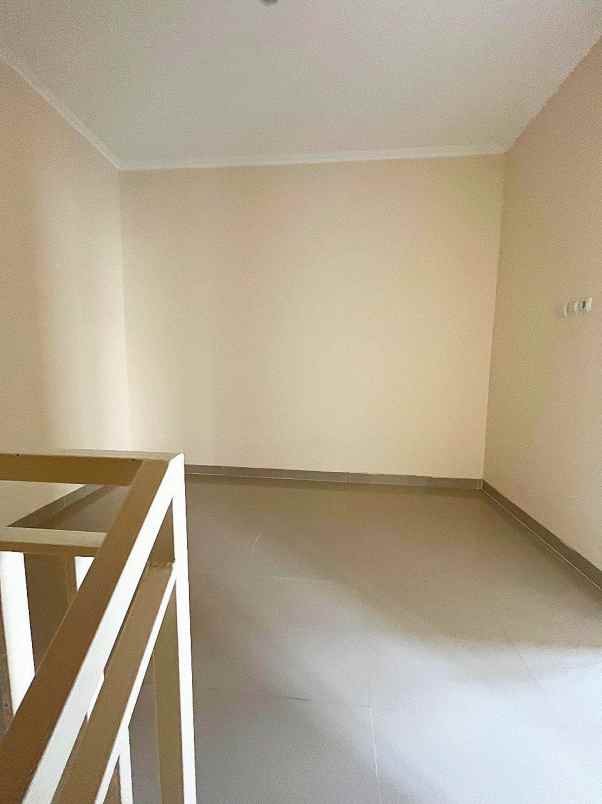 rumah 2 lantai murah di kramatdjati