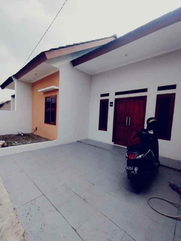 rumah arcamanik cisaranten bandung