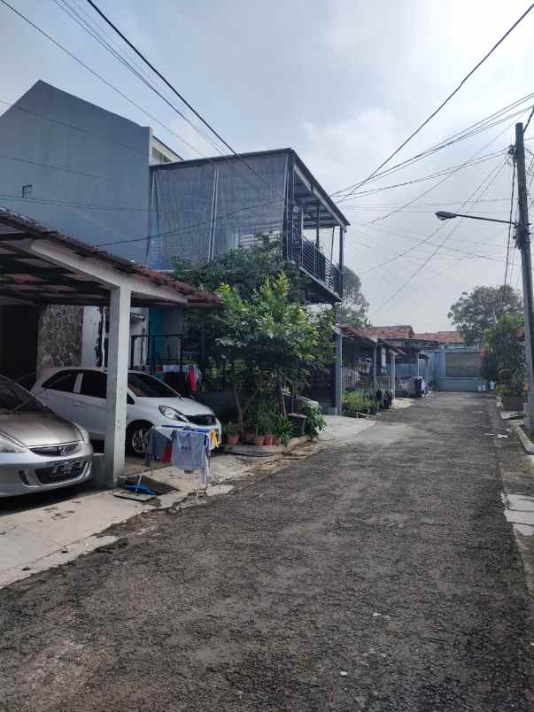 rumah area cihanjuang komplek bumi asri